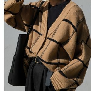 OVERSIZED PLAID CARDIGAN